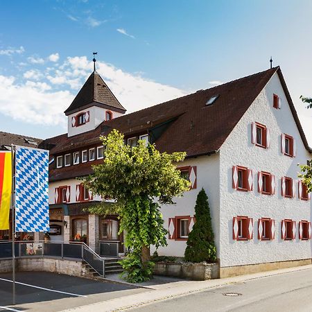Wirtshaus & Hotel Goldener Greif Edelsfeld المظهر الخارجي الصورة