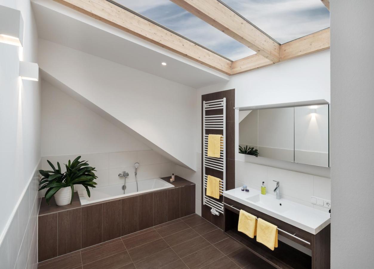 Wirtshaus & Hotel Goldener Greif Edelsfeld المظهر الخارجي الصورة