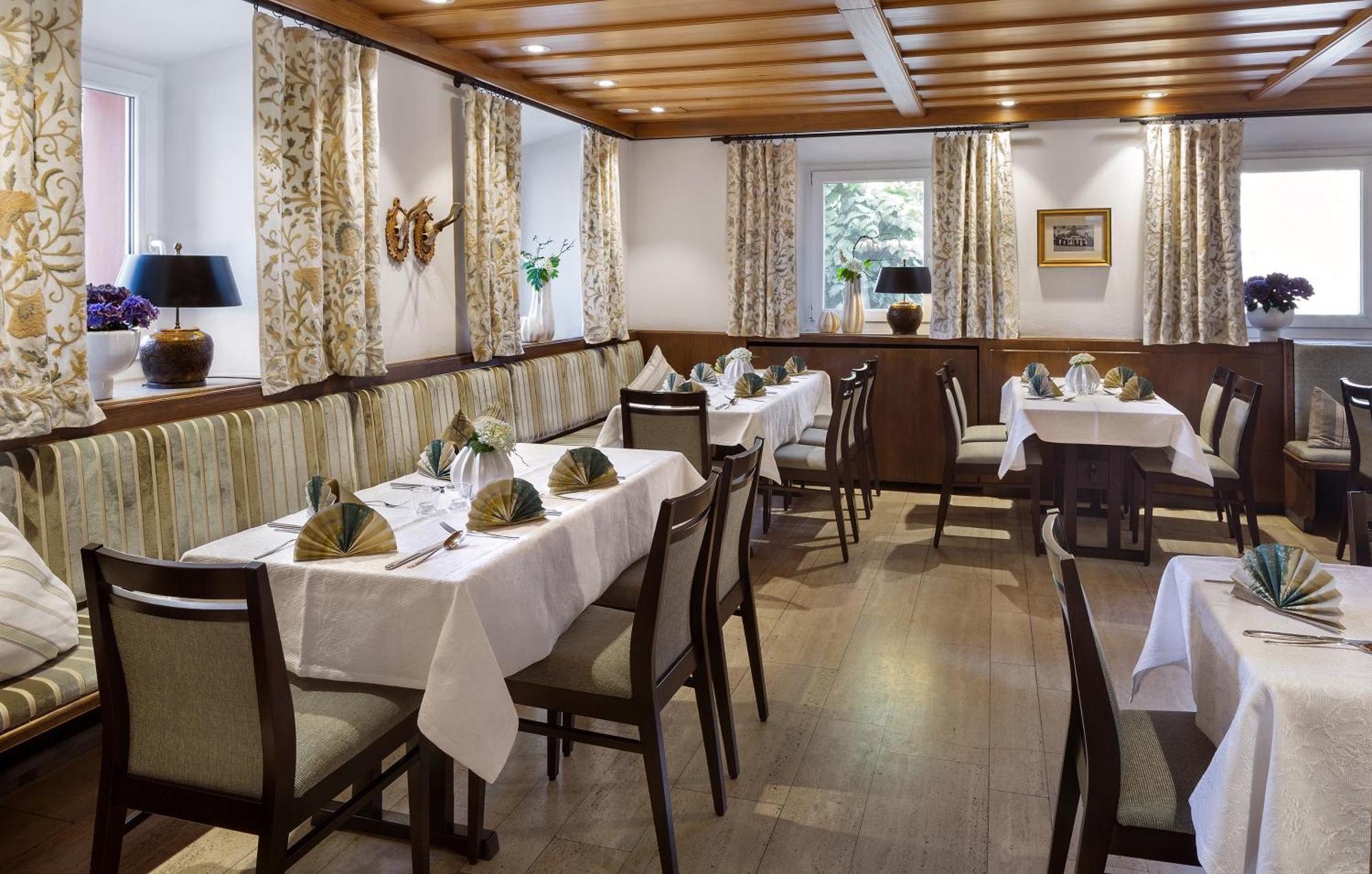 Wirtshaus & Hotel Goldener Greif Edelsfeld المظهر الخارجي الصورة