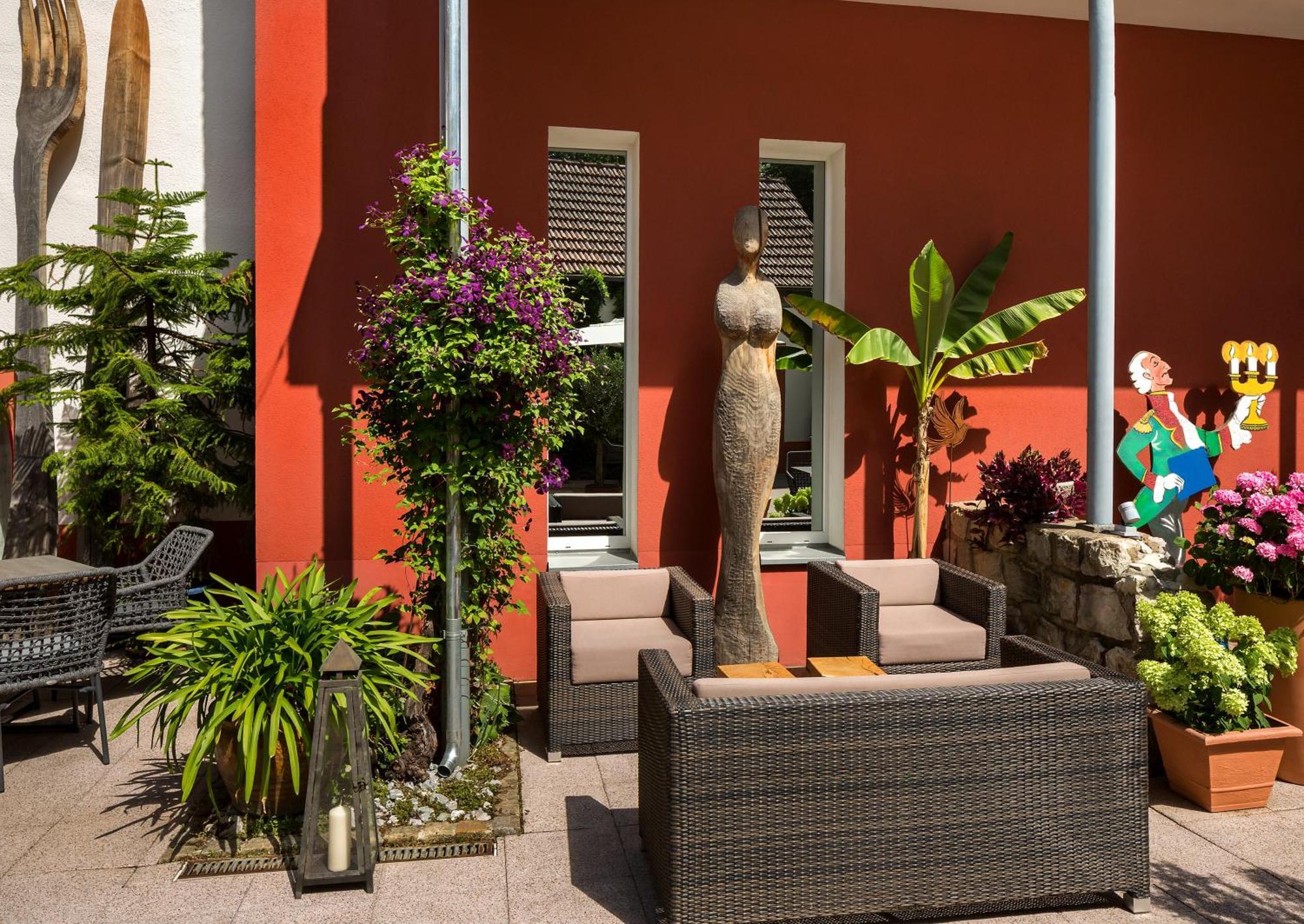 Wirtshaus & Hotel Goldener Greif Edelsfeld المظهر الخارجي الصورة