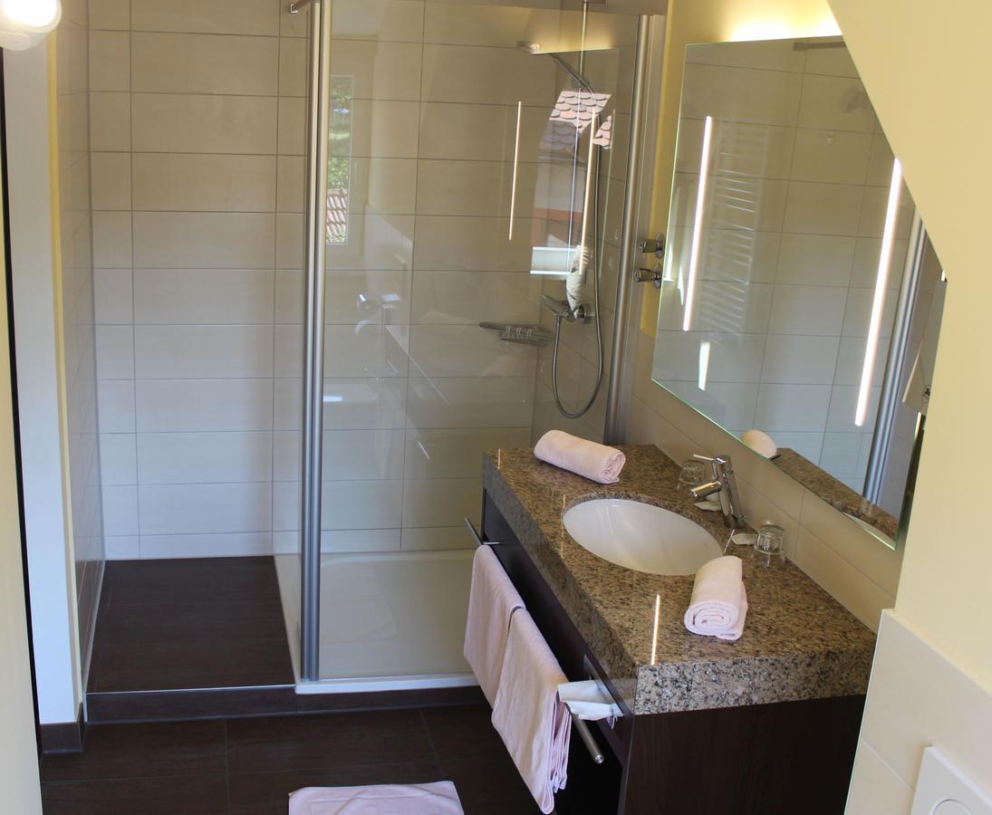 Wirtshaus & Hotel Goldener Greif Edelsfeld المظهر الخارجي الصورة
