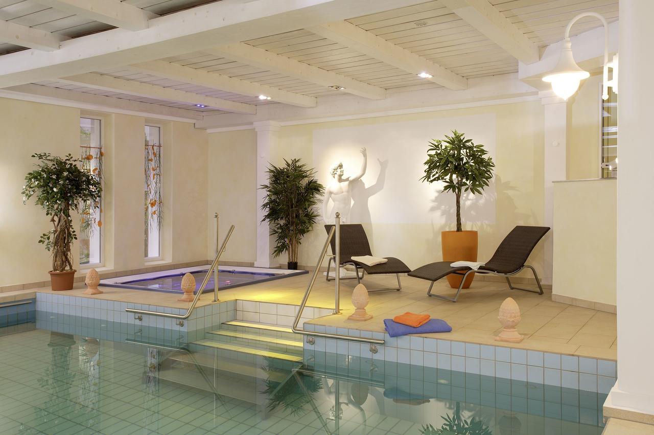 Wirtshaus & Hotel Goldener Greif Edelsfeld المظهر الخارجي الصورة