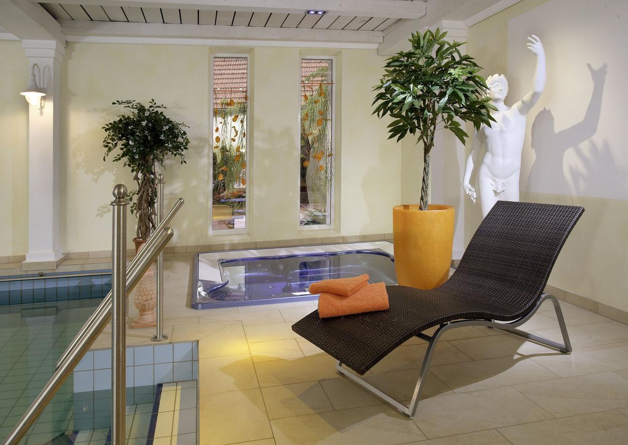 Wirtshaus & Hotel Goldener Greif Edelsfeld المظهر الخارجي الصورة